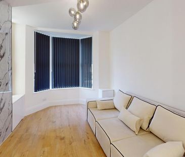 2 bedroom terraced house to rent - Photo 3