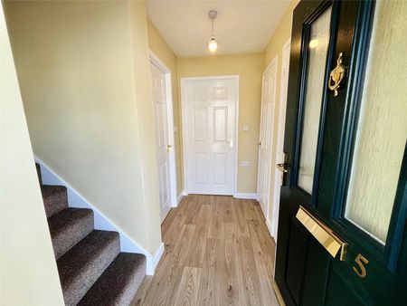 Brian Mooney Close, Chard, Somerset, TA20 - Photo 4