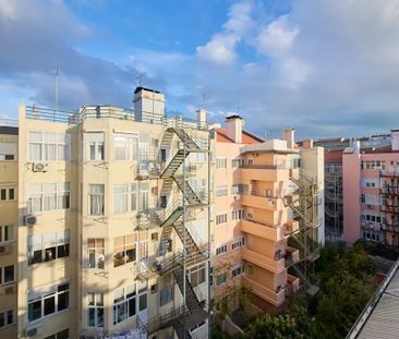 Avenida de Berna, Lisbon, Lisbon 1050-038 - Photo 2