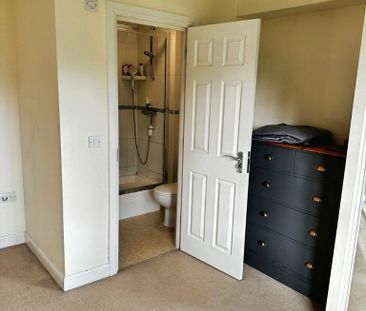 2 bedroom flat to rent - Photo 4