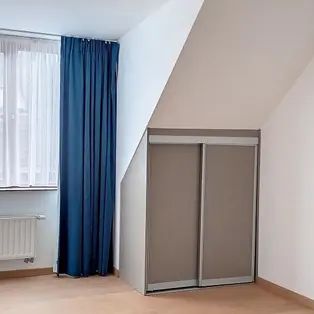 Aangenaam huis volledig gerenoveerd - Photo 1