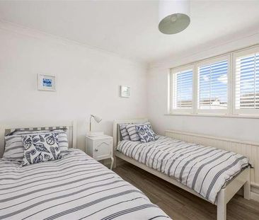 Ferring Marine, Ferring, Worthing, BN12 - Photo 5