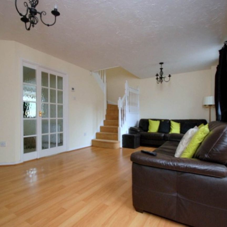 Alder Way, Taverham - Photo 1