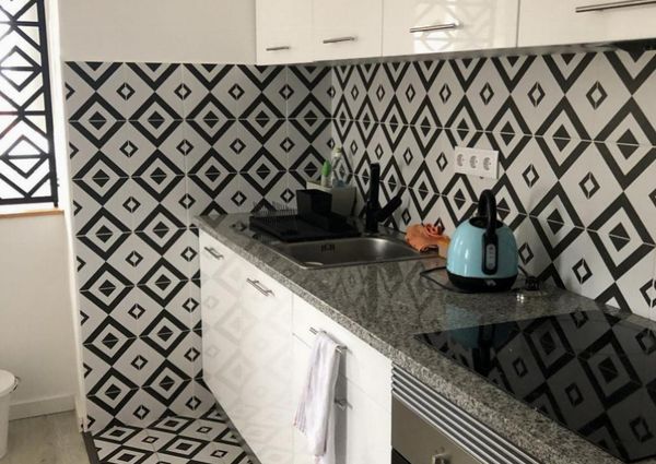 Alugo quarto a estudante feminina em Coimbra