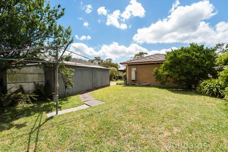 Charming Family Home - Photo 5