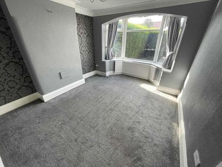 Lees Road, Ashton Under Lyne, OL6 - Photo 2