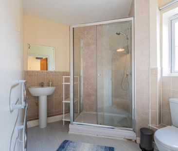 2 bedroom apartment to rent - Photo 6