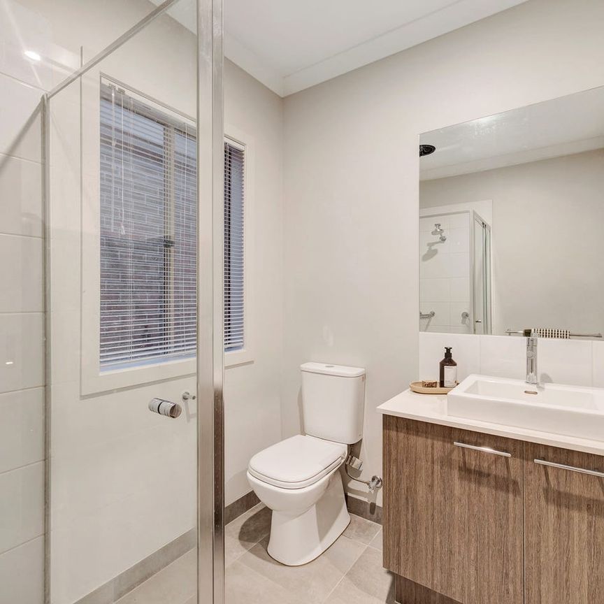 Comfort, Space & Convenience in the Heart of Werribee - Photo 1