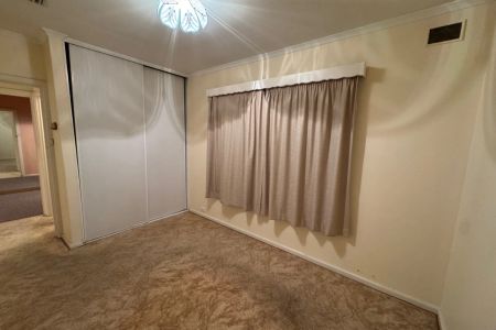 Spacious Family Home with Large Backyard in Valley View - Photo 5