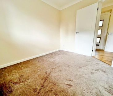 2 bedroom bungalow to rent - Photo 2