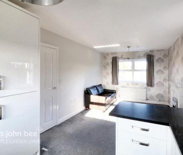 2 bedroom maisonette to rent - Photo 3