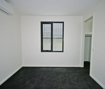 Boutique Block - Spacious, Stylish & Excellent Location - Photo 6