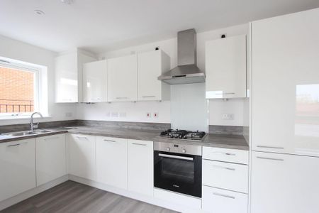 2 bedroom flat to rent - Photo 3