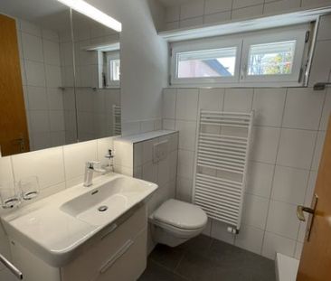 4.5 Zimmerwohnung mit Weitsicht komplett saniert - Photo 4