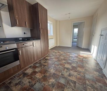 2 bedroom semi-detached house to rent - Photo 2