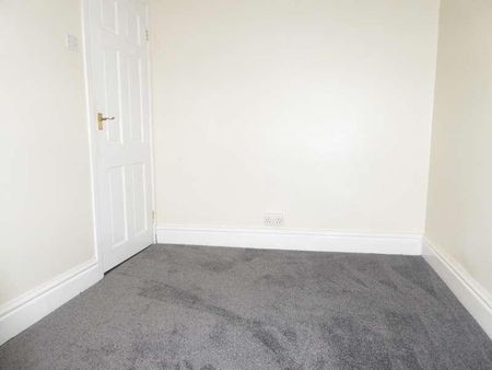 St. Marks Road, Preston, PR1 - Photo 3