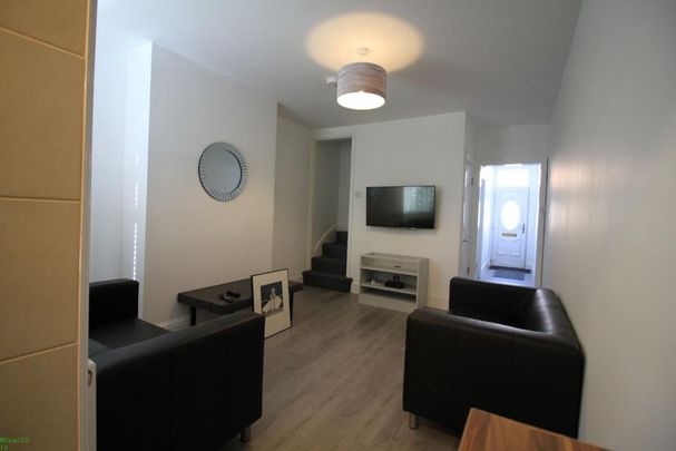 3 bedroom terraced house to rent - Photo 1