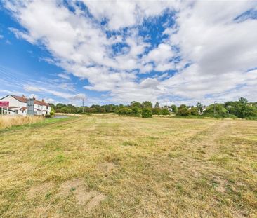 Siston Common, - Photo 1