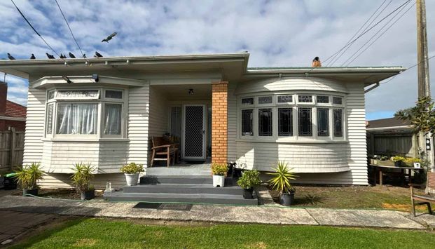 Excellent location - Photo 1