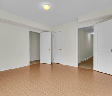 For Lease - 8 Shiff Crescent, Brampton, Ontario - Photo 2