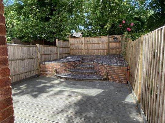 Glen Court, Compton, Wolverhampton - Photo 1