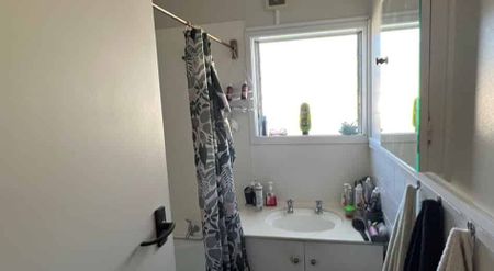 Cosy Two-Bedroom Unit for Rent - Photo 5