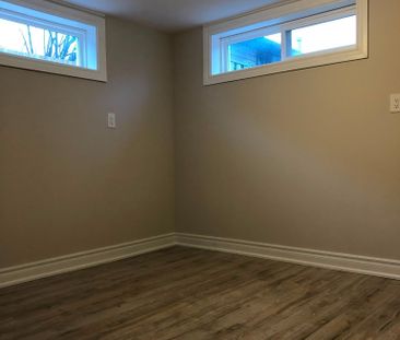 For Lease - 228 Farewell Street Unit# Upper Flr, Oshawa, Ontario - Photo 4