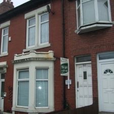 3 Bedroom Flat, Chillingham Road, Heaton - Photo 1