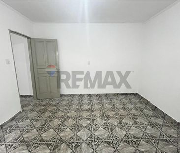 Casa 2 Dormitórios para Locação – Quintal, Garagem e Depósito | Par... - Photo 1
