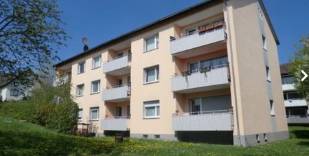 Schöne 3 Zimmerwohnung zu vermieten - Foto 2