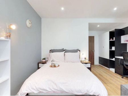 Apt 49, Gravity Residence - Photo 2