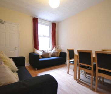 Grange Avenue, RG6 1DJ, University, Reading - Photo 5