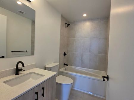 For Lease - 4878 Powers Common Unit# 805, Burlington, Ontario - Photo 4