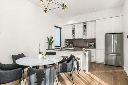 Easy Living Luxury - Photo 2