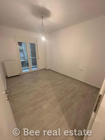 Studio/Γκαρσονιέρα για ενοικίαση Πλατεία Ναυαρίνου (Κέντρο Θεσσαλονίκης) - Photo 2