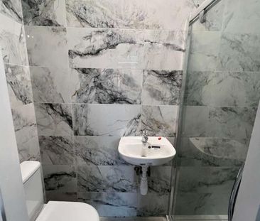 Salford, M5 - Photo 5