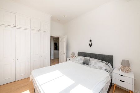 Chepstow Crescent, W11 - Photo 2