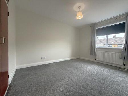 2 Kilbride Gardens, Antrim, BT41 1DS - Photo 2