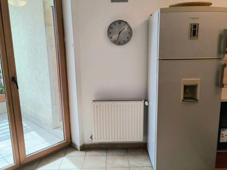 Doi Cocosi, Straulesti, 3 camere cu parcare si boxa incluse. - Photo 2