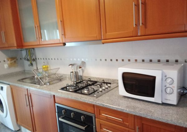 Apartamento T1 mobilado e equipado com garagem fechada. Glicínias!