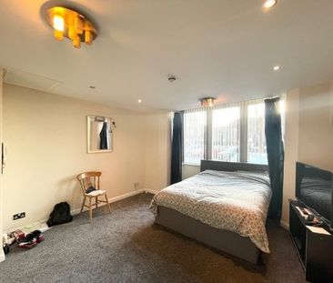 Fox Road, Nottingham, NG2 - Photo 1