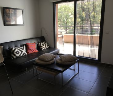 Location Appartement 2 pièces 43m² AIX EN PROVENCE 90ème - Photo 2