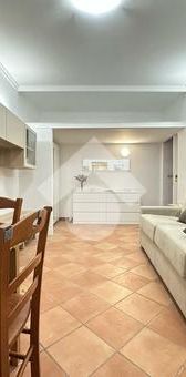 Monolocale in affitto - Photo 1