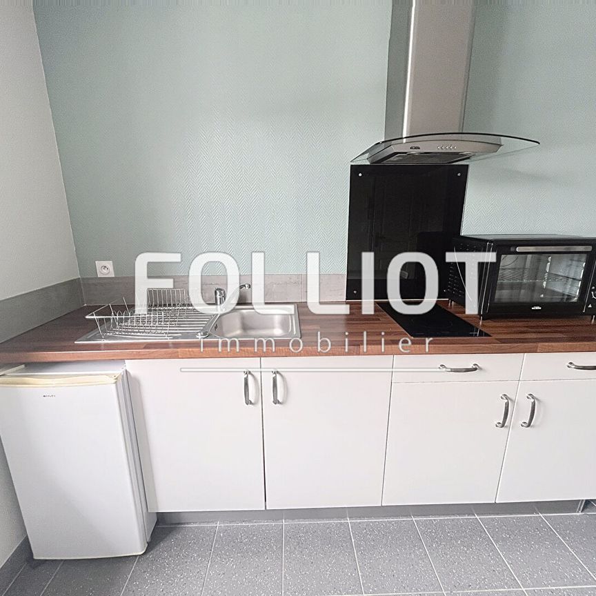 A louer : Studio Meubl� � Foug�res - R�f.2312AB - Photo 1