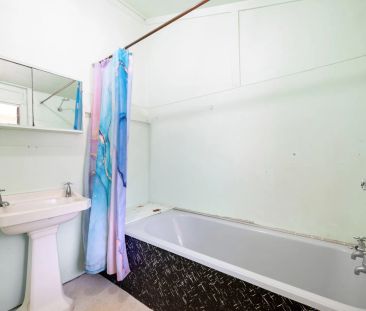 Charming Character Home in the Heart of Woolloongabba - Photo 1