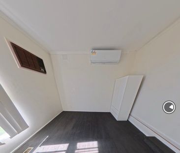 Dandenong North - Photo 4