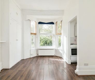 1 Bed Flat, High Road, N15 - Photo 4