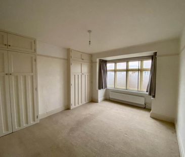 4 bedroom semi-detached house to rent - Photo 3