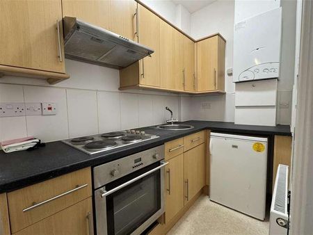 Ramshill Road, Scarborough, YO11 - Photo 2