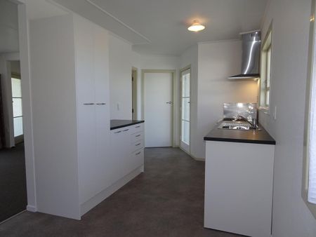 Birkenhead Crescent, Flaxmere - Photo 2